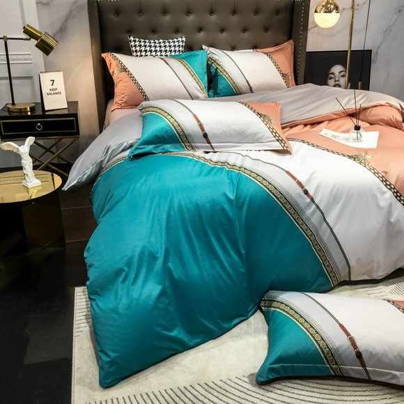 Luxury Brushed Cotton Bedding Set of Four - Picture 8 of 15